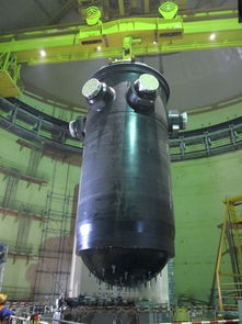 红沿河核电4号机组压力容器翻转就位